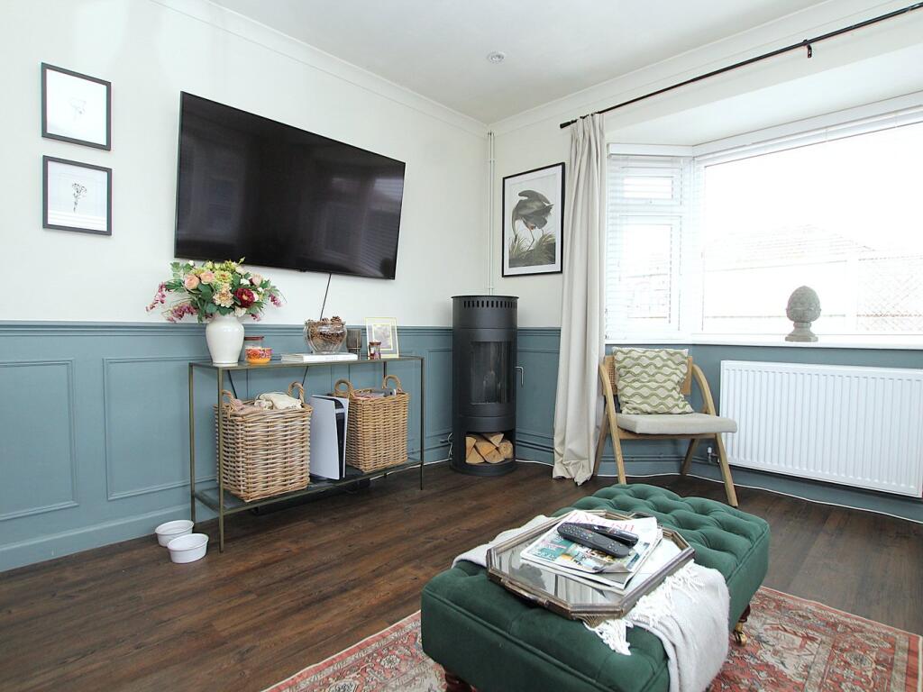 Additional image 29 of Pergin Crescent, Poole, BH17