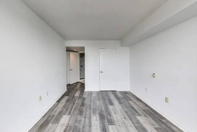 Additional image 11 of 11 Thorncliffe Park Dr Unit 406