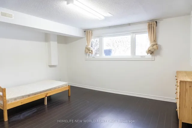 Additional image 35 of 122 Bushmills Sq