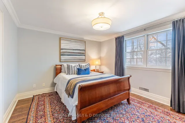 Additional image 29 of 118 Strathallan Blvd