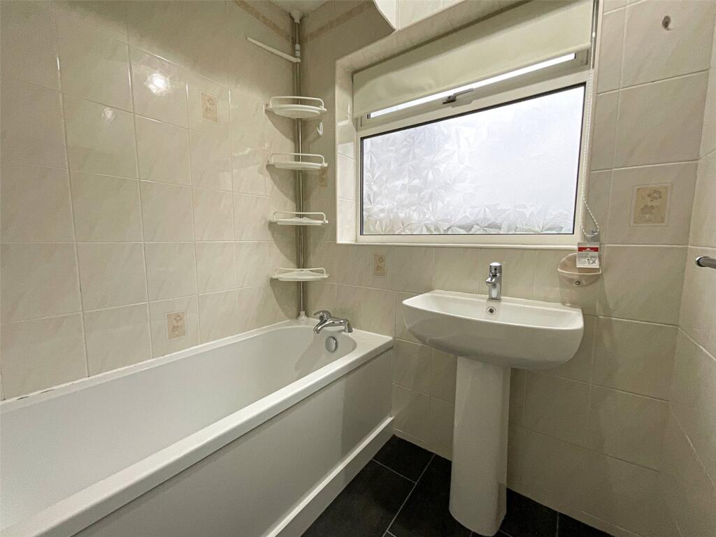 Additional image 20 of Longlands Drive, Tamworth, Staffordshire, B77