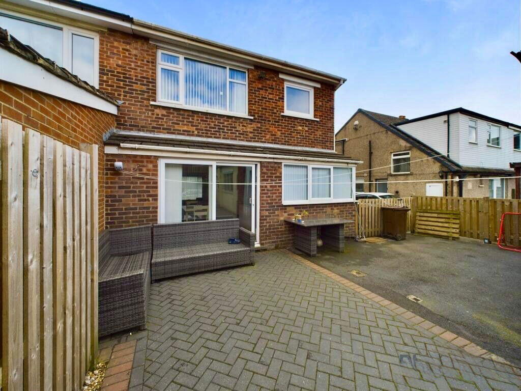 Additional image 12 of Park House Walk,Low Moor,Bradford,BD12 0PL