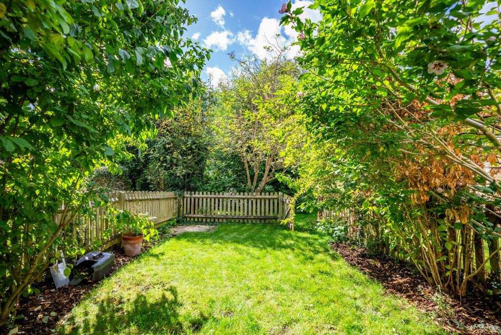 Additional image 10 of Riverbanks Close, Harpenden, Hertfordshire, AL5