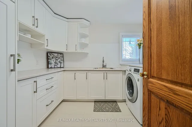 Additional image 24 of 6 Leone Lane