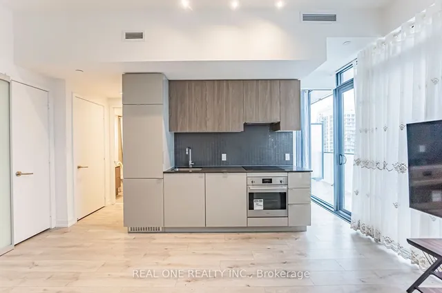 Additional image 13 of 161 Roehampton Ave Unit 2902