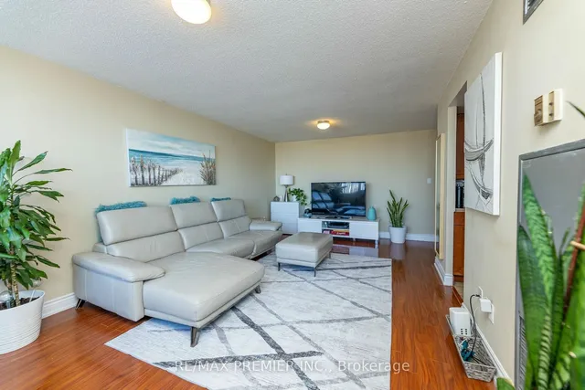 Additional image 12 of 10 Markbrook Lane Unit 1009