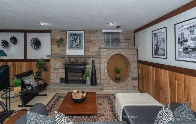 Additional image 34 of 89 Invermarge Dr