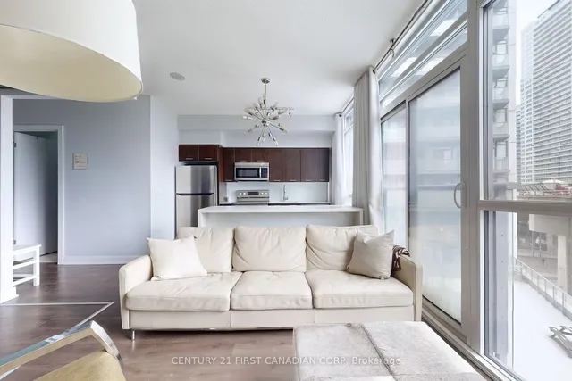 Additional image 16 of 169 Fort York Blvd Unit 519