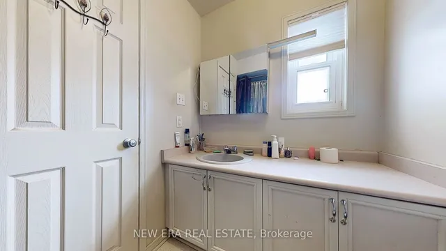Additional image 36 of 17 Caruso Dr