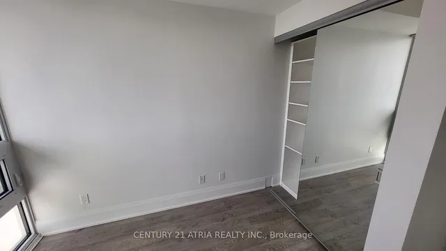 Additional image 12 of 101 Erskine Ave Unit 2715