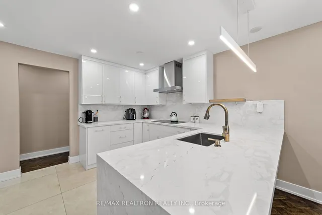 Additional image 15 of 130 Neptune Dr Unit 1501