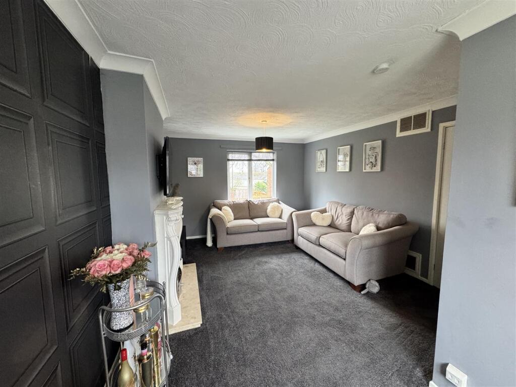 Additional image 3 of Tulip Walk, Birmingham