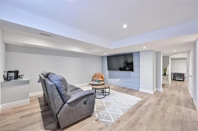 Additional image 31 of 1176 Duignan Crescent