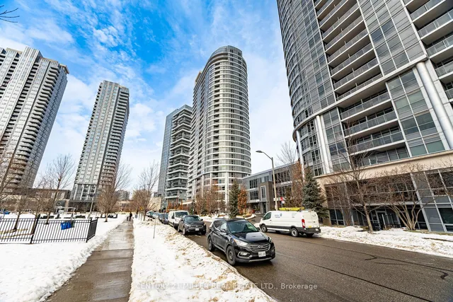 181 Village Green Sq Unit 216