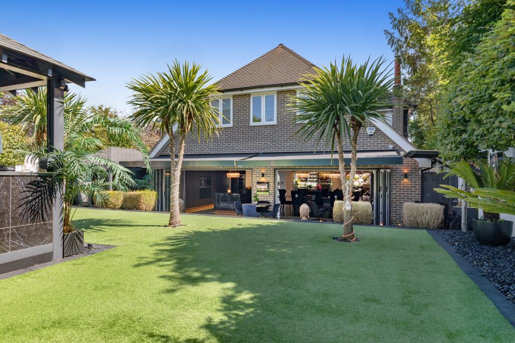 Additional image 2 of Brangwyn Crescent, Brighton, BN1