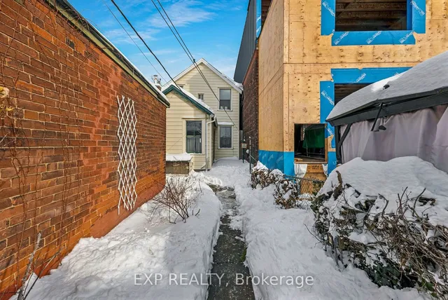 Additional image 33 of 24 Brookfield St