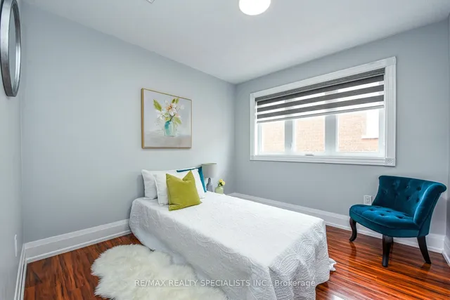 Additional image 25 of 92 Softneedle Ave