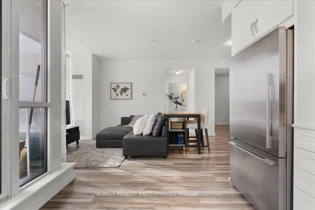 Additional image 7 of 75 Eglinton Ave Unit 502