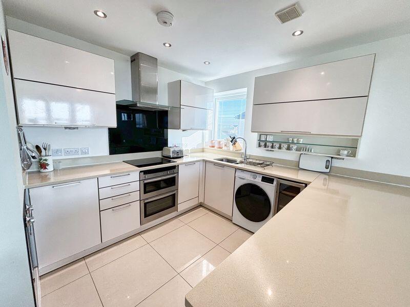 Additional image 5 of 3 The Link, Locks Common Road, Porthcawl CF36 3DZ