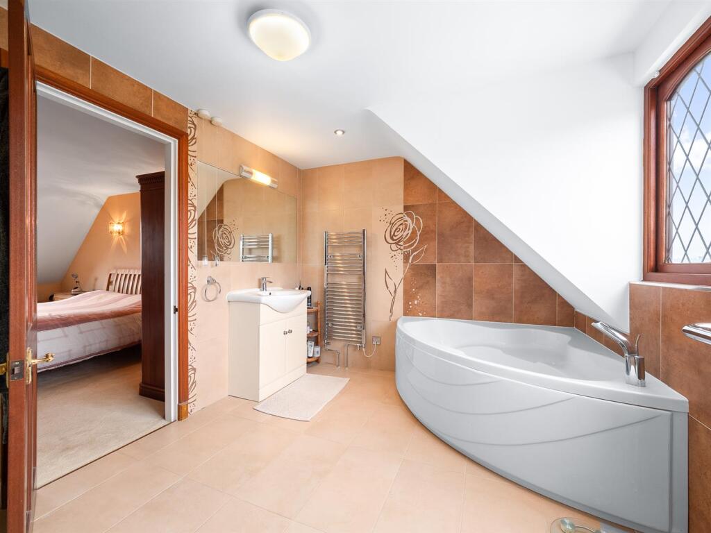 Additional image 37 of Exhall Road, Wixford