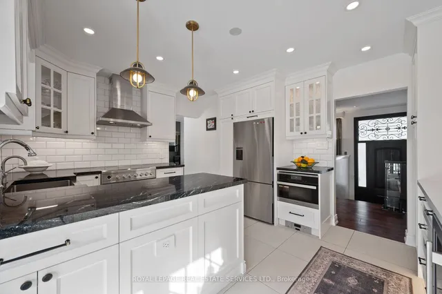 Additional image 13 of 40 Oldham Rd