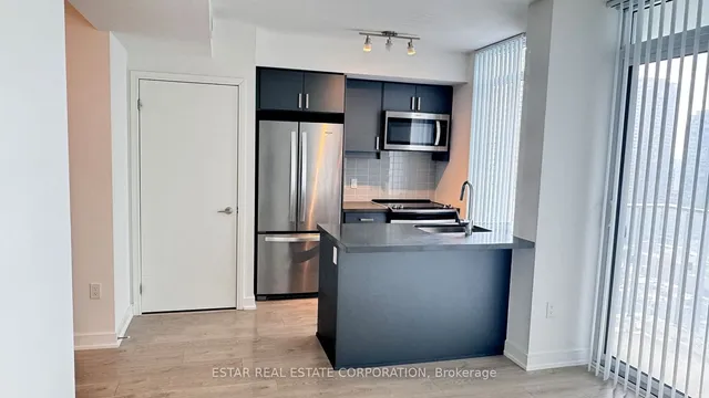 Additional image 8 of 50 Wellesley St Unit 2811