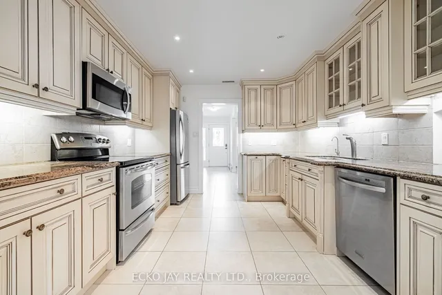 Additional image 8 of 15 Comet Crt