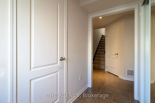 Additional image 10 of 924 Nadalin Hts