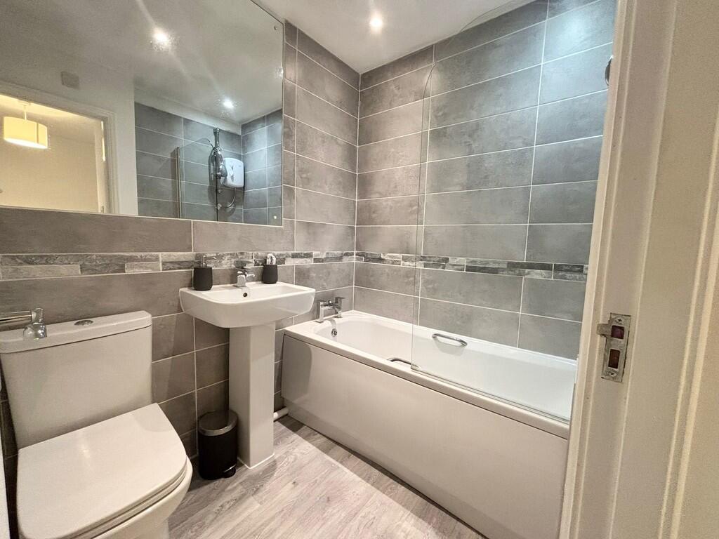 Additional image 7 of Station Road, Clayton, Bradford