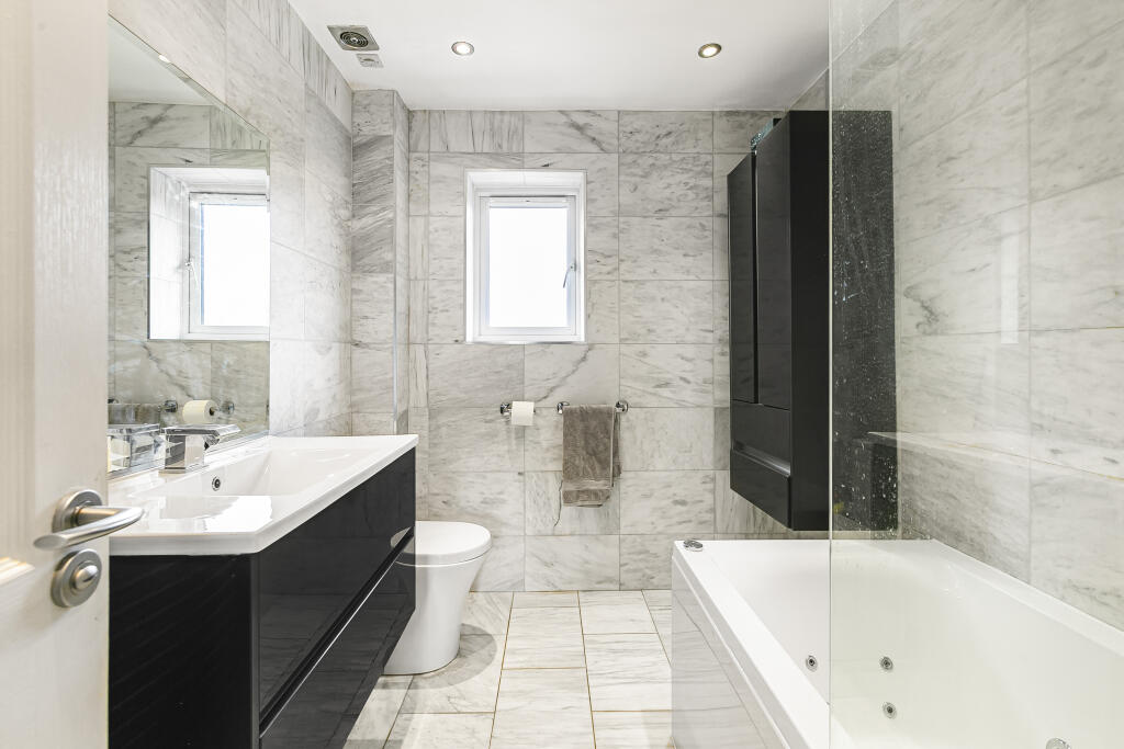 Additional image 17 of Cranwell Close, St. Albans, Hertfordshire, AL4