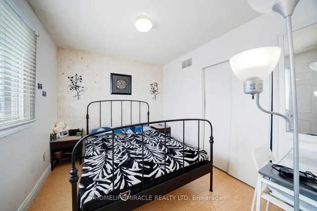 Additional image 30 of 56 Philosophers Tr