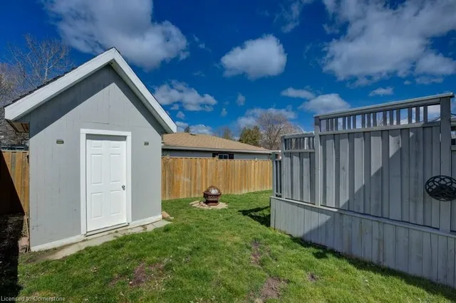 Additional image 40 of 51 Rossford Cres