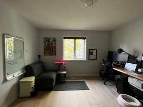 Additional image 3 of 205 6 St NW