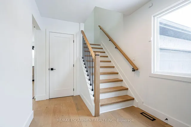 Additional image 4 of 3135 MICHAEL Cres