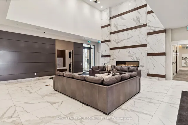 Additional image 3 of 1050 Main St Unit 324