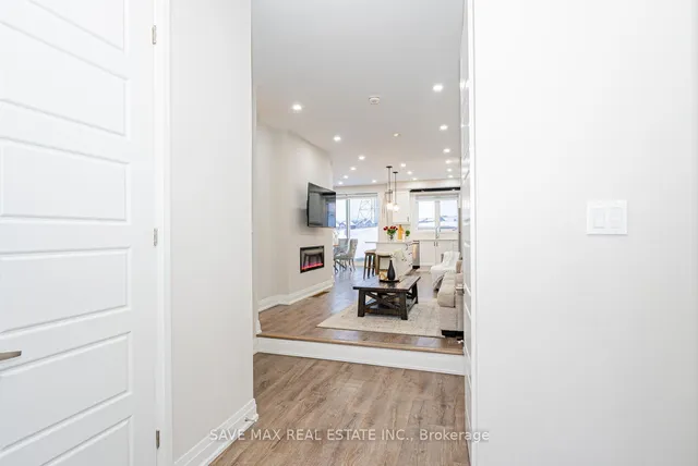 Additional image 8 of 228 Histand Tr