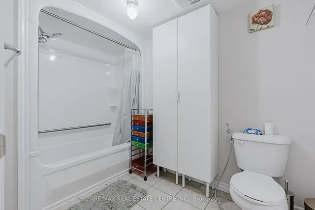 Additional image 17 of 255 Maitland St Unit 3D