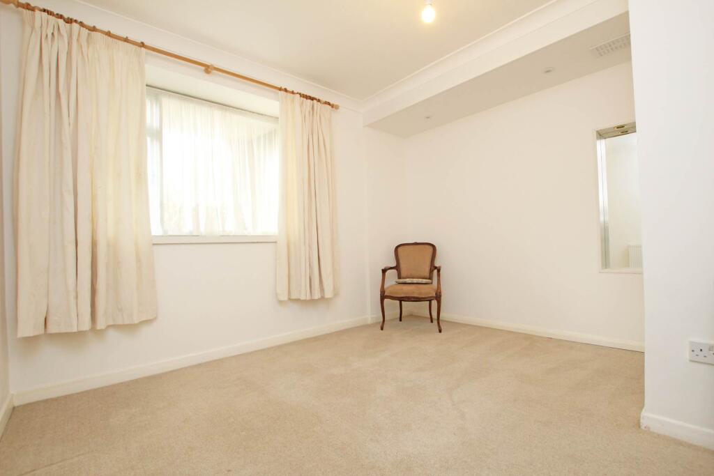 Additional image 7 of Grange Gardens, Eastbourne, BN20 7DA