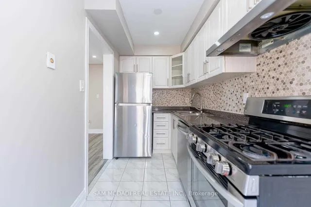 Additional image 8 of 117 Richwood Cres
