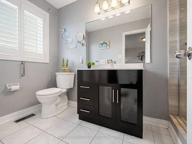 Additional image 22 of 19 Maple Beach Cres