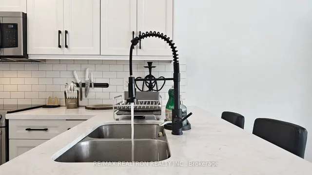 Additional image 11 of 1894 Kirkwall Cres Unit 20