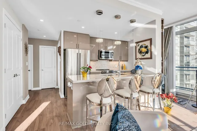 Additional image 21 of 5033 Four Springs Ave Unit 2211