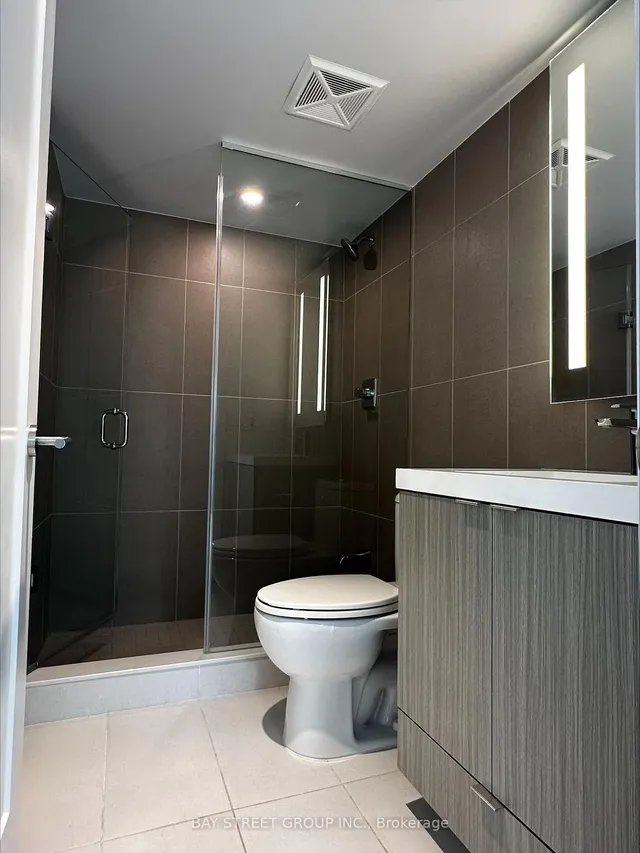 Additional image 17 of 585 Bloor St Unit 921