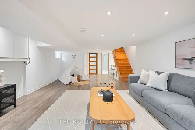 Additional image 37 of 43 Torrens Ave