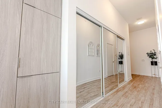 Additional image 23 of 77 Shuter St Unit 907