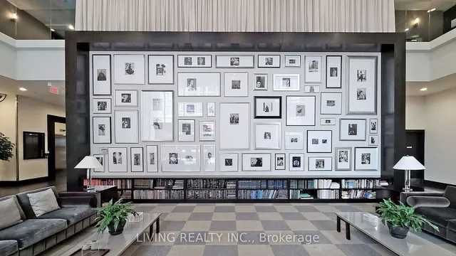 Additional image 3 of 438 King St Unit 703