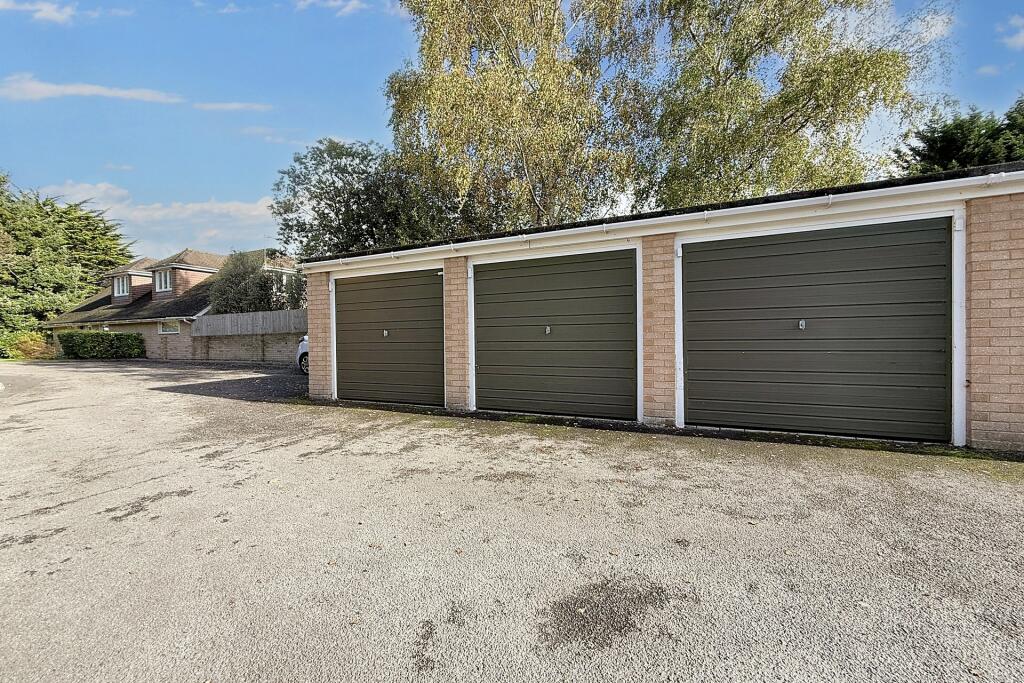 Additional image 15 of Ferndown