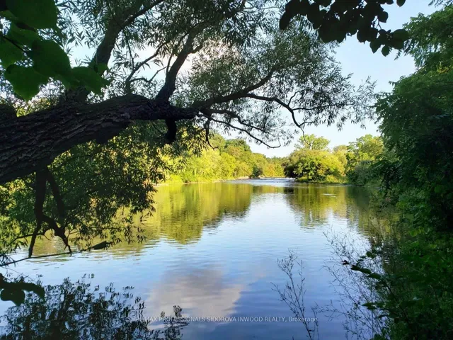 Additional image 36 of 38 Warren Cres