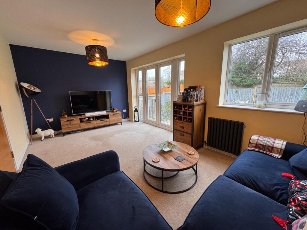 Additional image 9 of Hillview Close, Kingswood