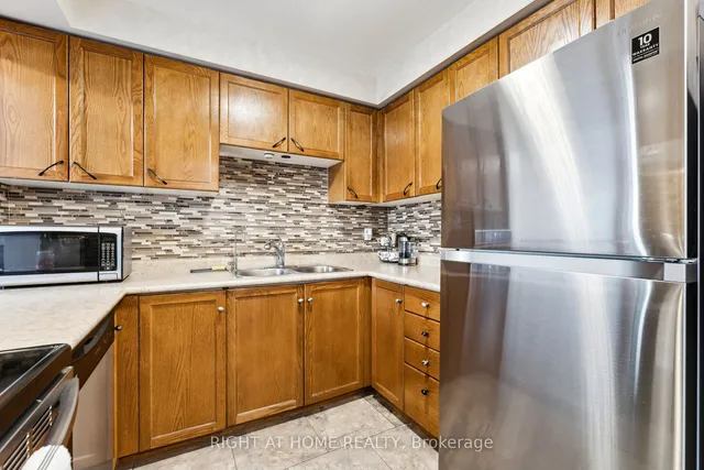 Additional image 15 of 108 Goldenlight Circ